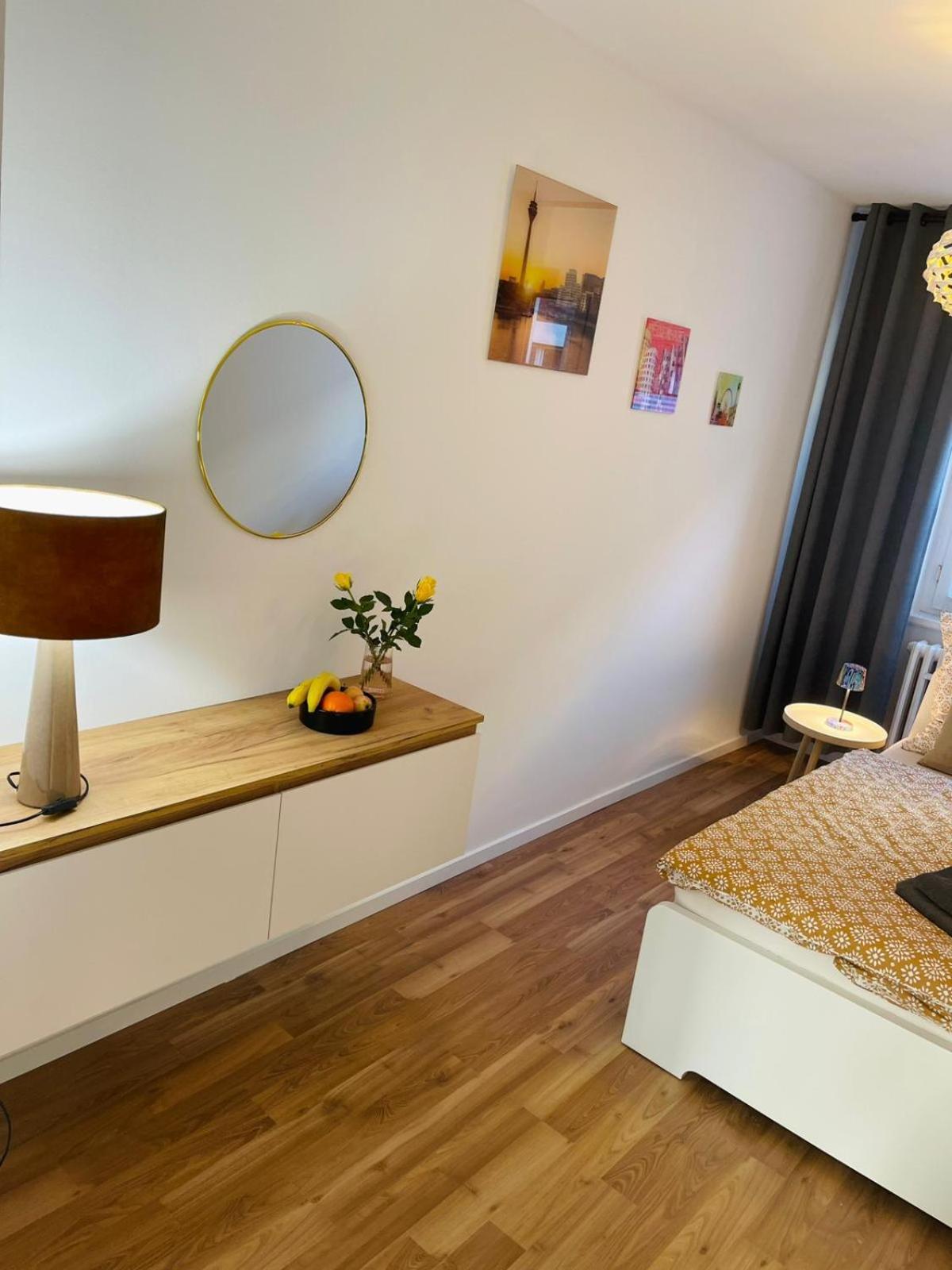 Sunny Apartment *